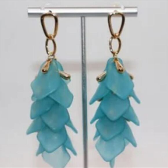 BRAND NEW NATASHA STATEMENT COLORED PETAL DROP EARRINGS - Picture 2 of 13